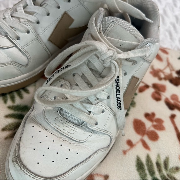 OFF WHITES size 39 - Picture 4 of 14